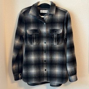 Smartwool Women’s Anchor Line Shirt Jacket; black and grey plaid